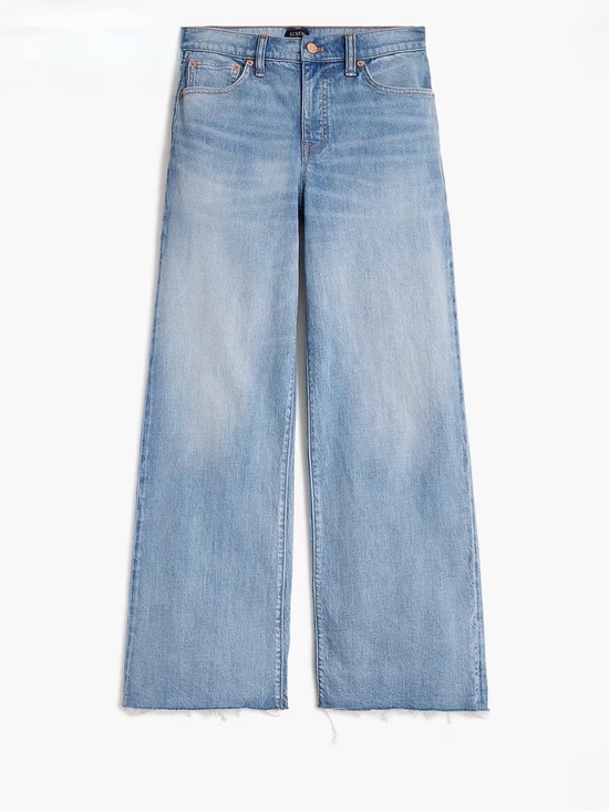 J. Crew Factory Denim - NWT! J. CREW FACTORY Petite wide-leg cropped jean in all-day stretch Size 27P
